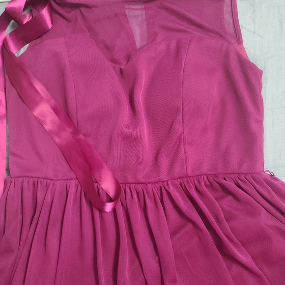 Party dress size 6 - Picture 1 of 4